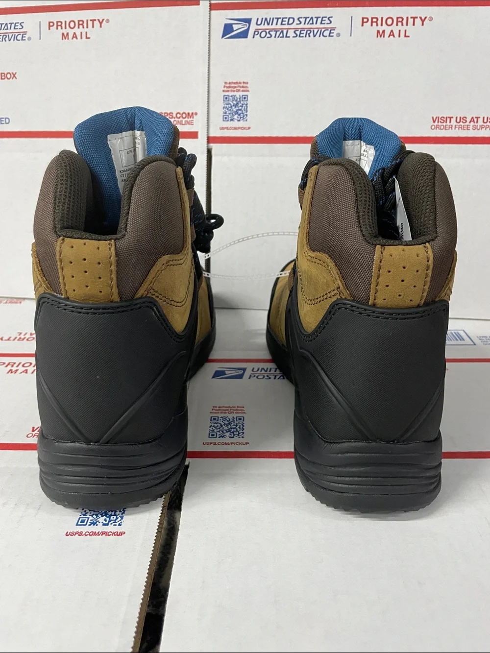 Kodiak Tan and Black Waterproof Women’s Work Boots, size 8M